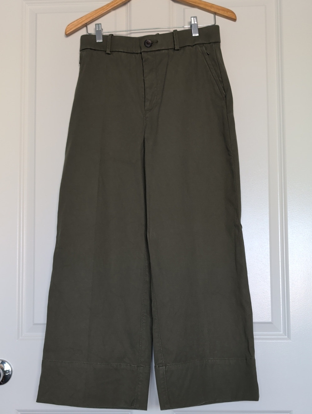 SPANX Stretch Twill Cropped Wide-Leg Pants In Olive Green